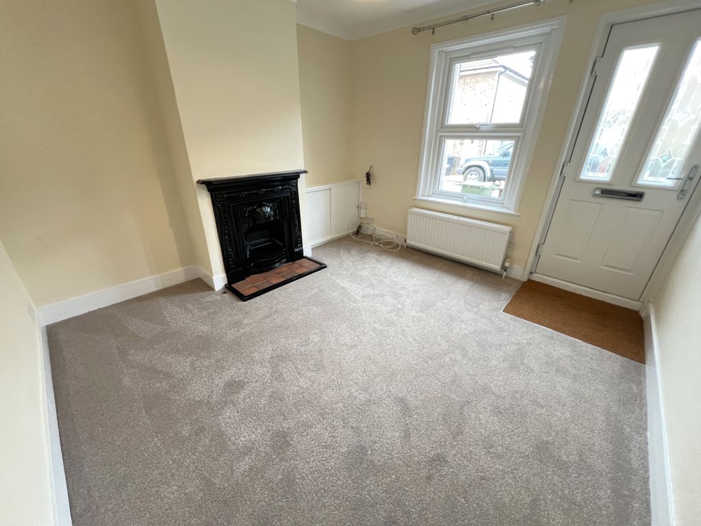 Property photo 2 of 8 Living Room