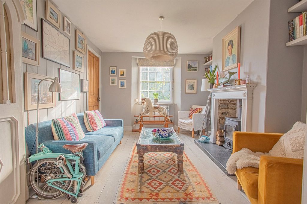 Property photo 3 of 31 Picture No. 13