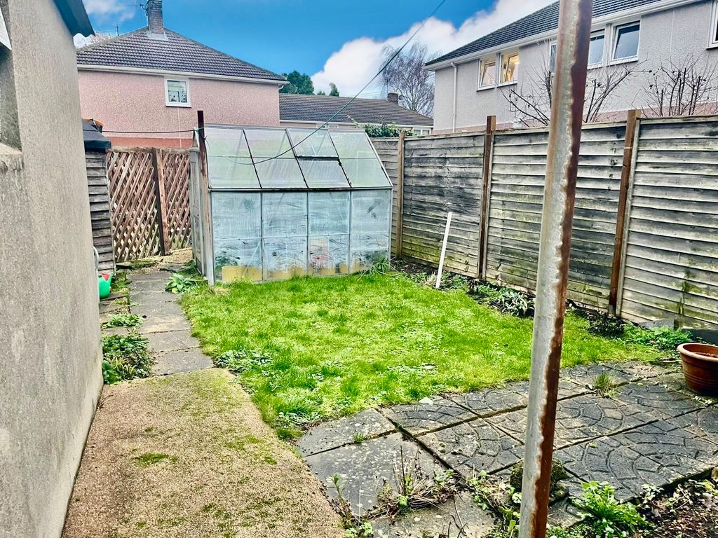 Property photo 2 of 8