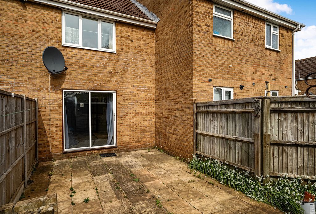Property photo 2 of 19 1438329-4-69d8F91...