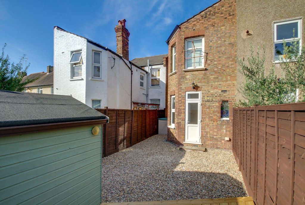 Property photo 2 of 12