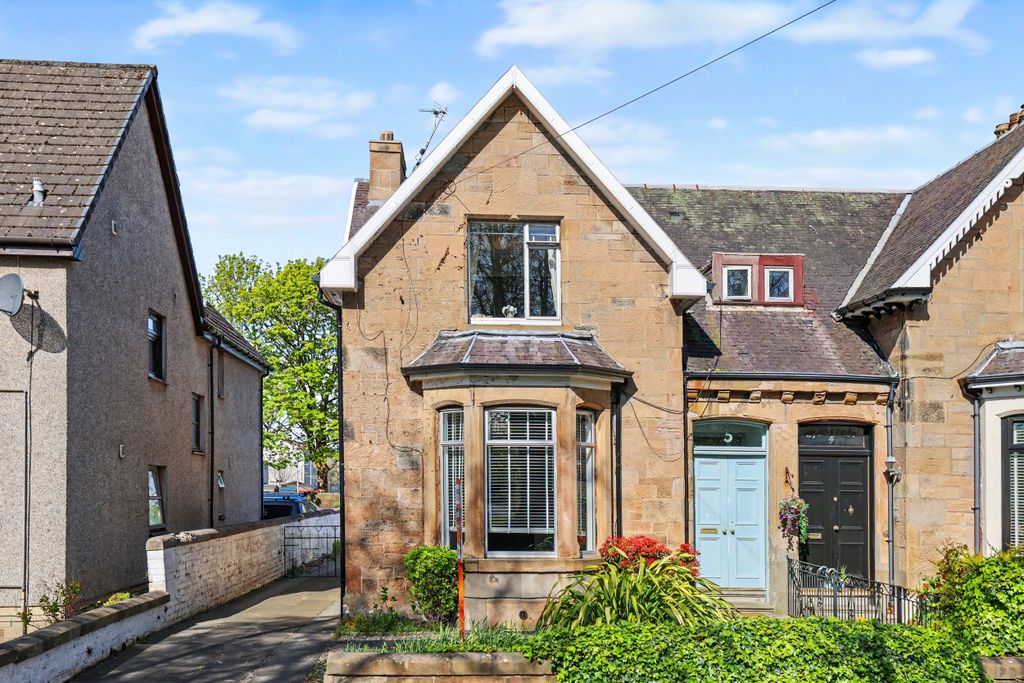 Property photo 1 of 42