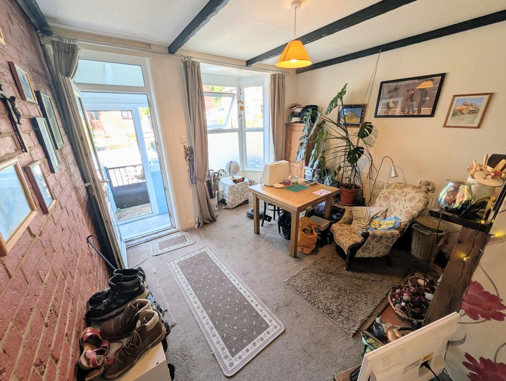 Property photo 2 of 25
