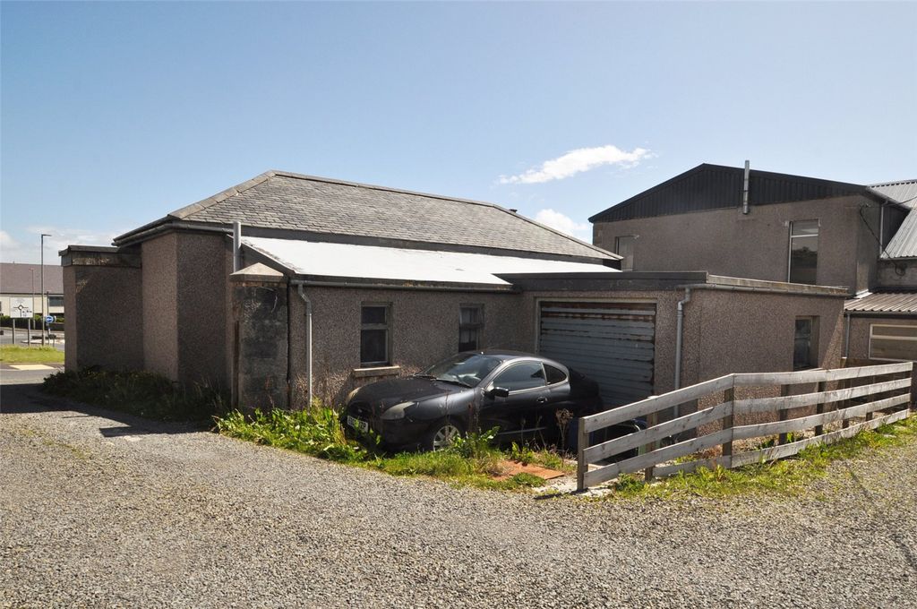 Property photo 2 of 2 Rear