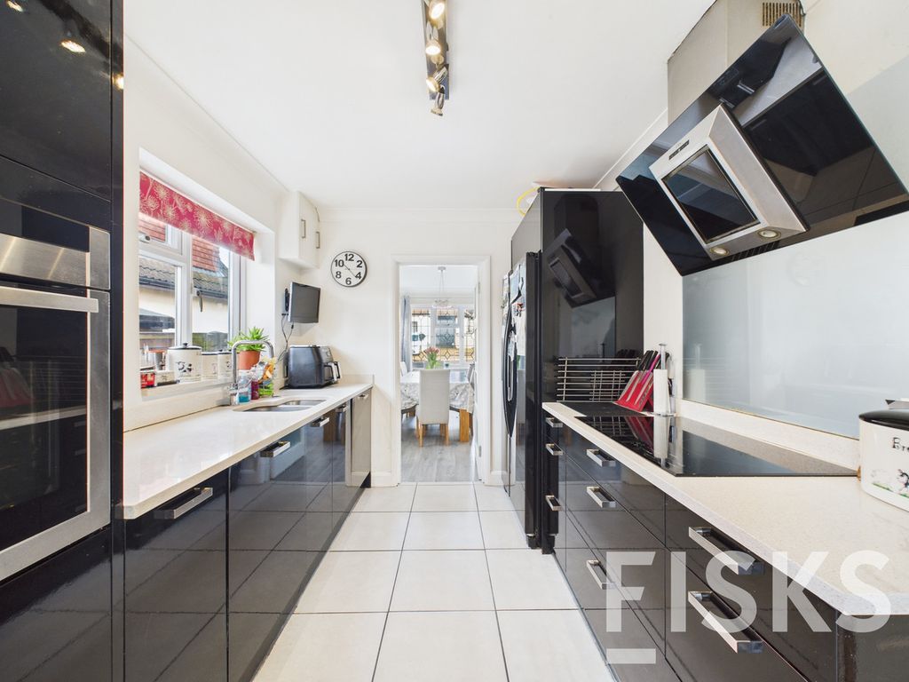 Property photo 3 of 24