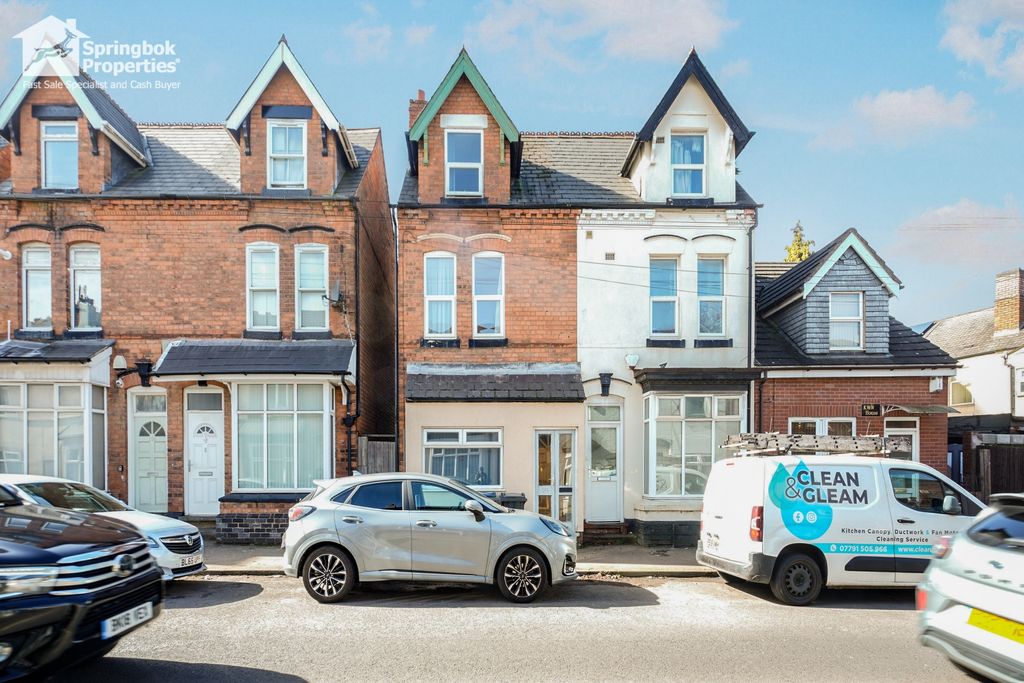 Property photo 1 of 11 Front View