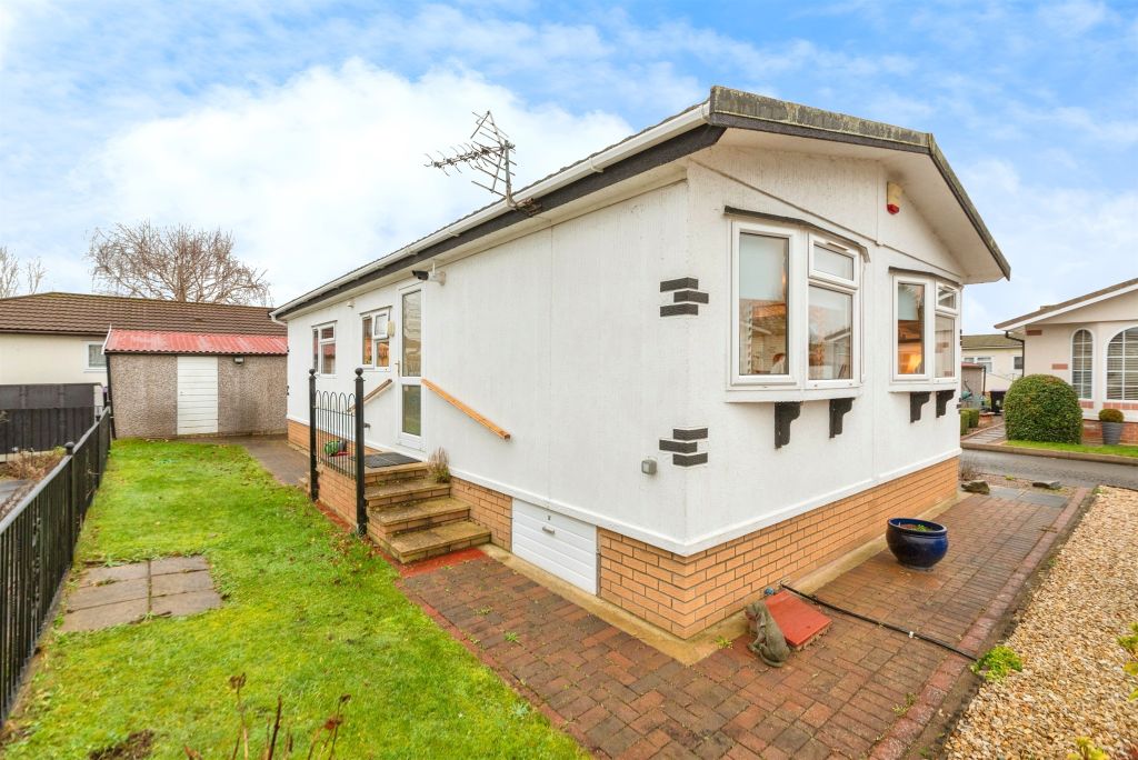 Property photo 1 of 16