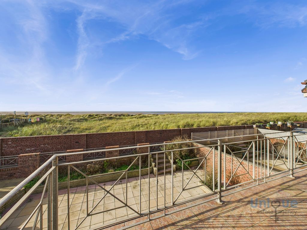 Property photo 3 of 33