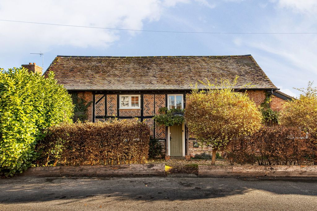 Property photo 1 of 27