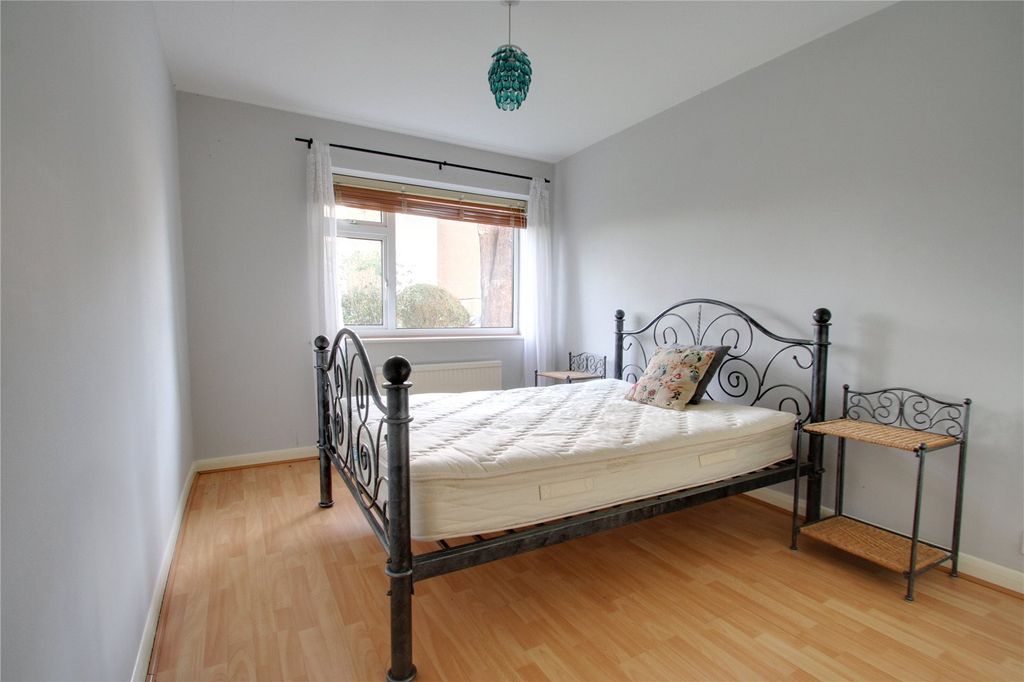 Property photo 2 of 11 Picture No. 53