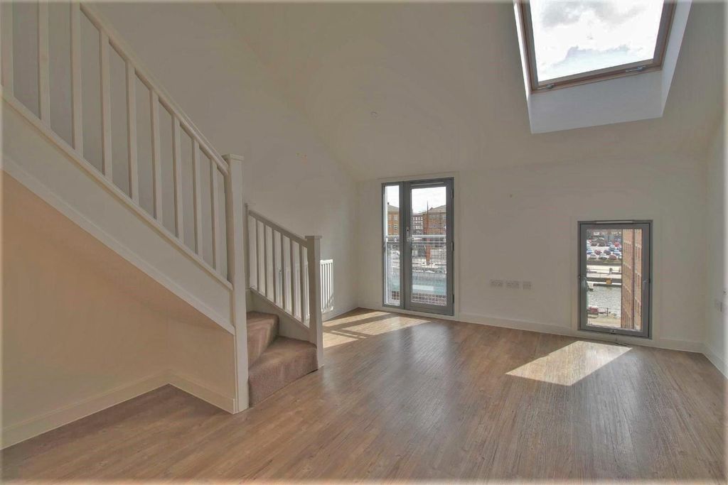 Property photo 3 of 7 Open Plan Living/Dining