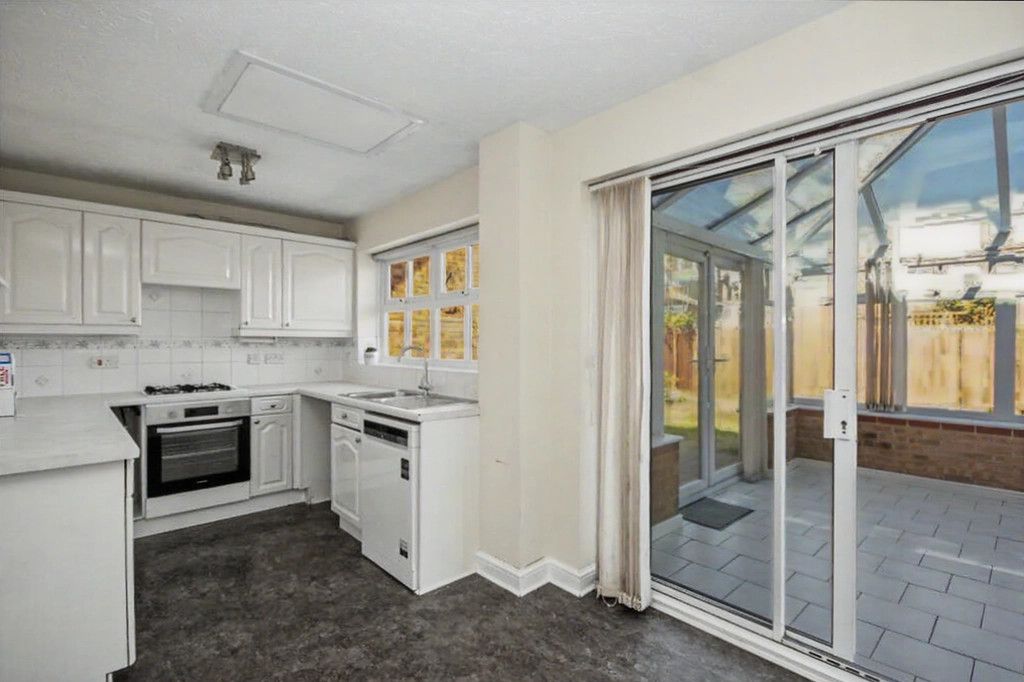 Property photo 3 of 21 Kitchen 1.Jpeg