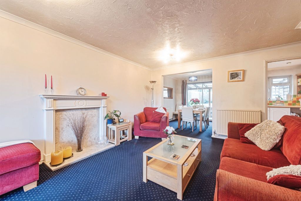 Property photo 2 of 32