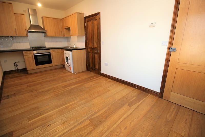 Property photo 2 of 6 Lounge Kitchen Area