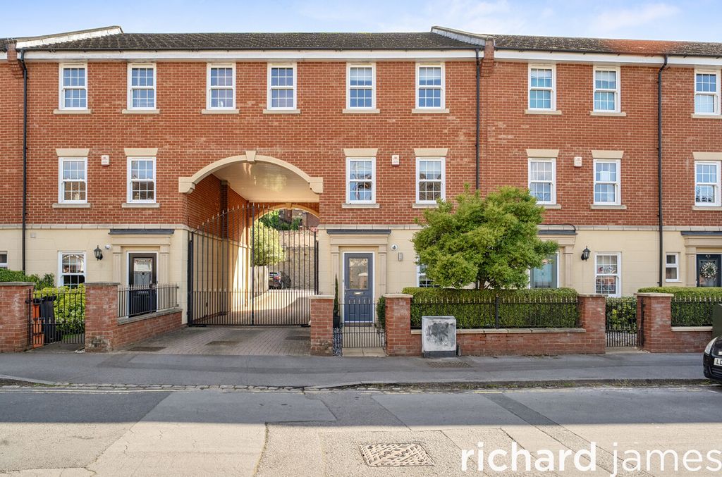 Property photo 1 of 14 Db3E968653Bf41Cbbdc103Af1d9F5880
