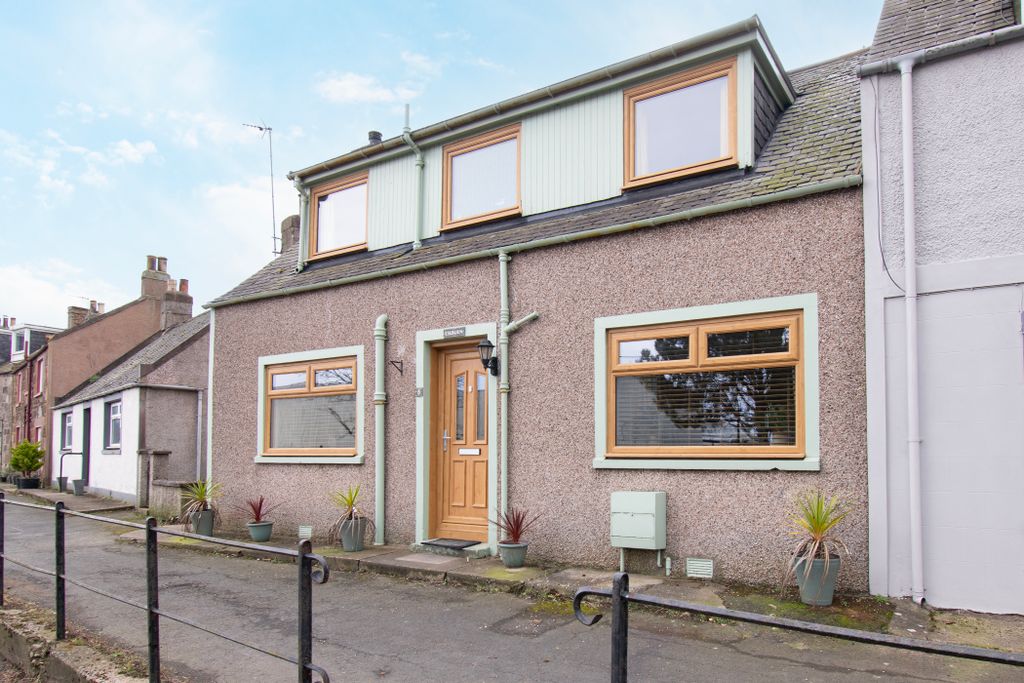 Property photo 1 of 38