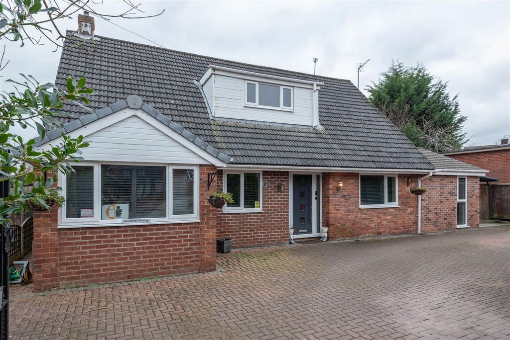 Property photo 1 of 24 Front External