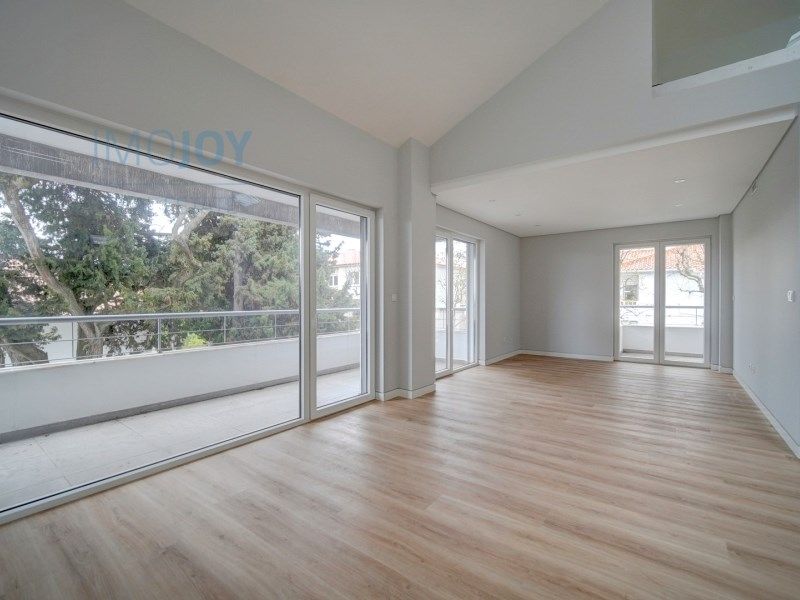 Property photo 1 of 38