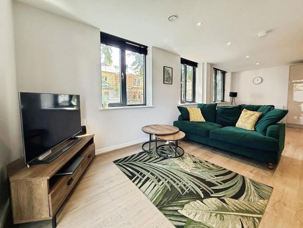 Property photo 1 of 8 Pbox-Img.Jpg