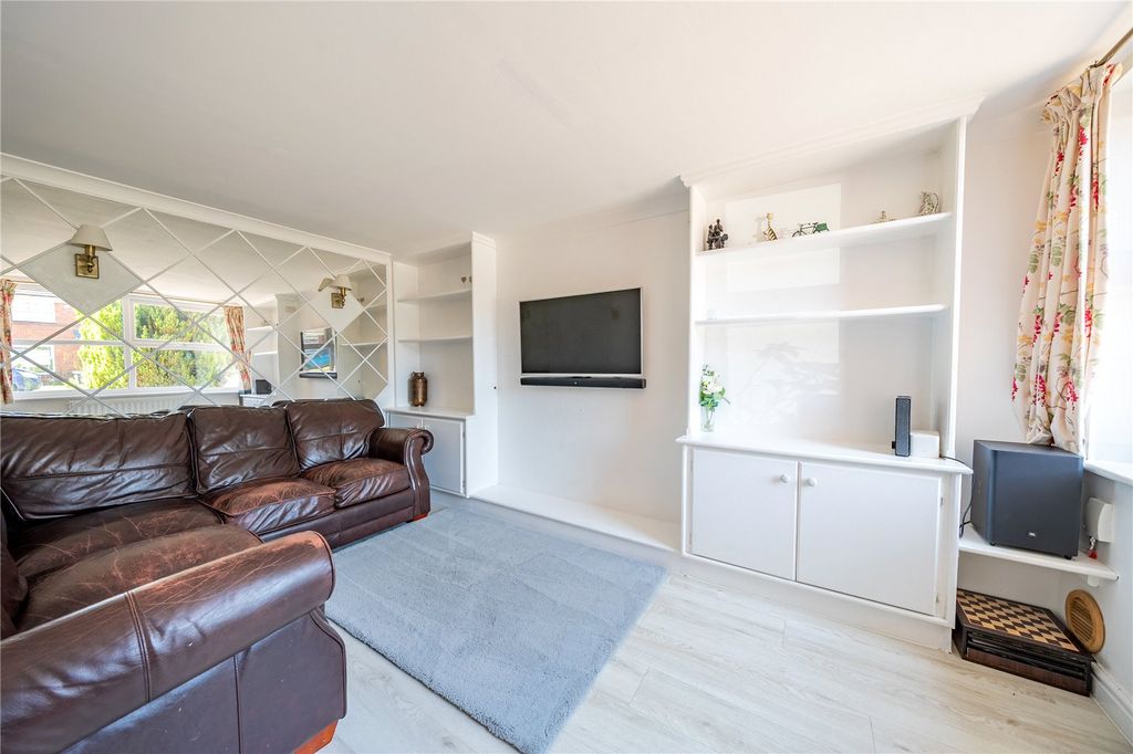 Property photo 2 of 19 Picture No. 02