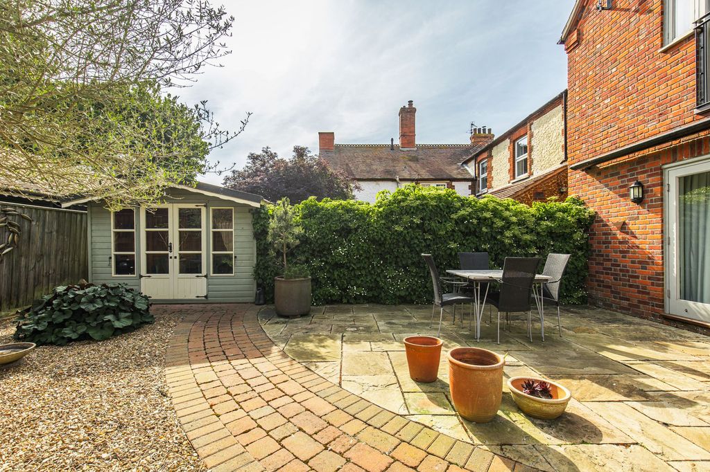 Property photo 3 of 18