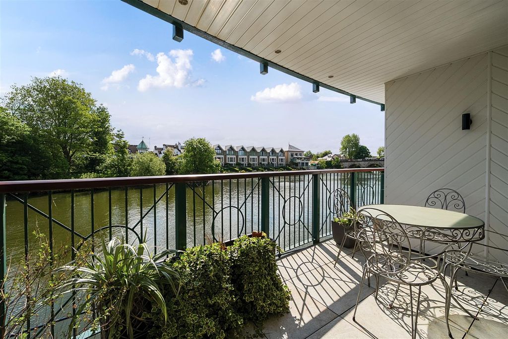 Property photo 3 of 15 River Views