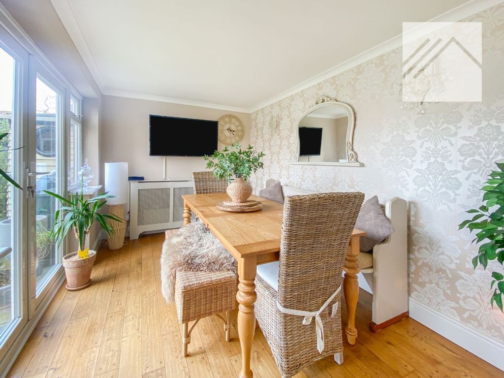 Property photo 3 of 25