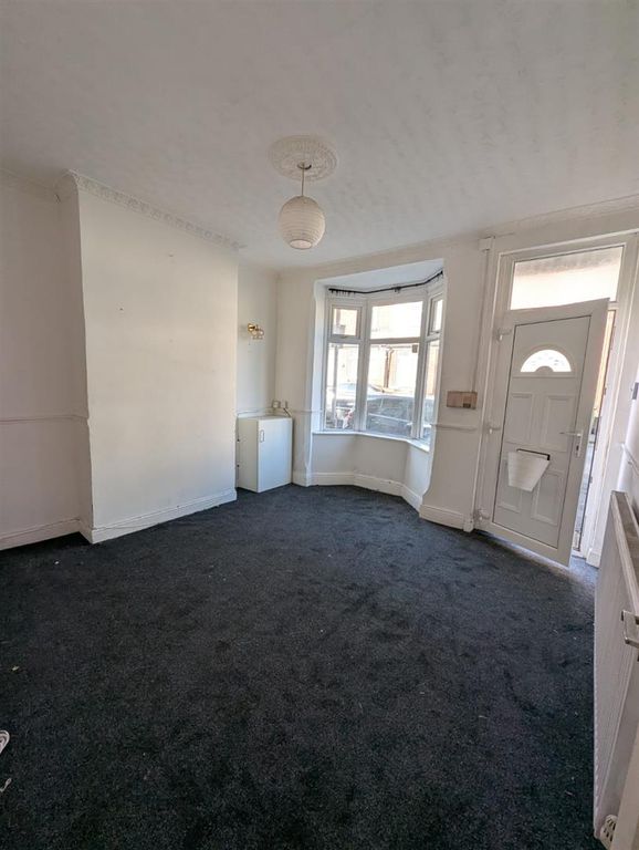 Property photo 1 of 8 704529F7-76F2-4144-Ae08-B50A53c164c4.Jpg