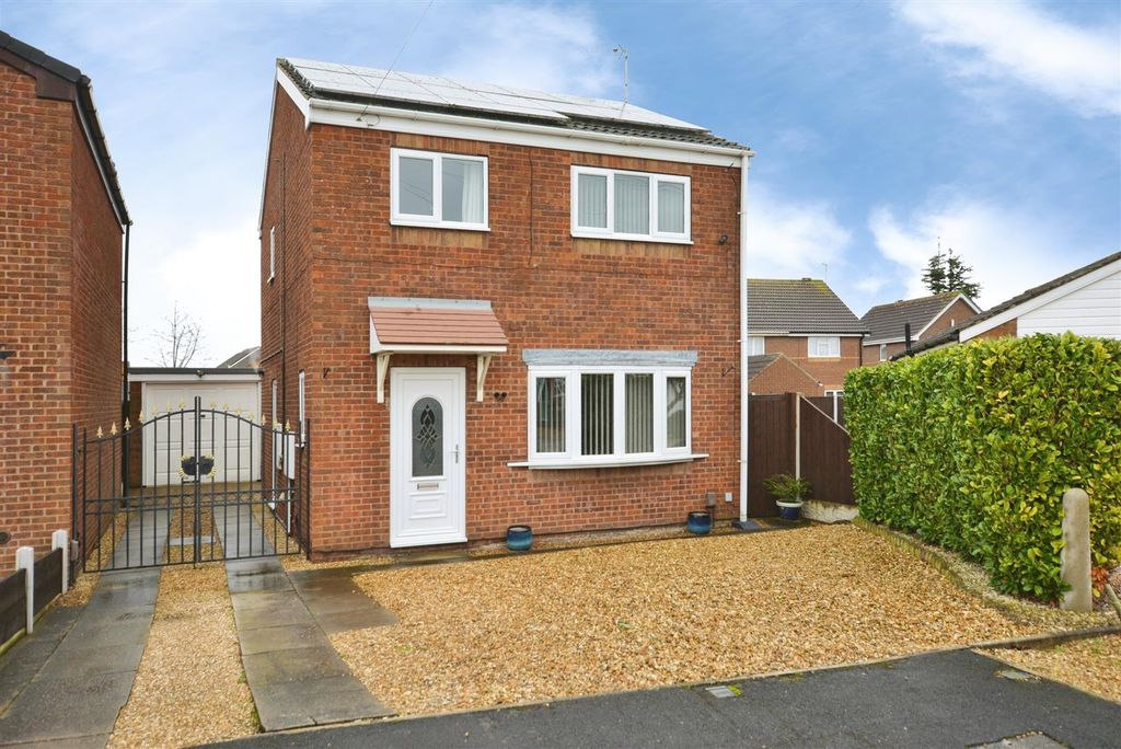 Property photo 1 of 17 Front