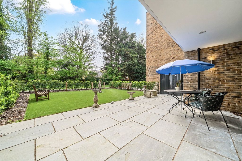 Property photo 3 of 9 Picture No. 05