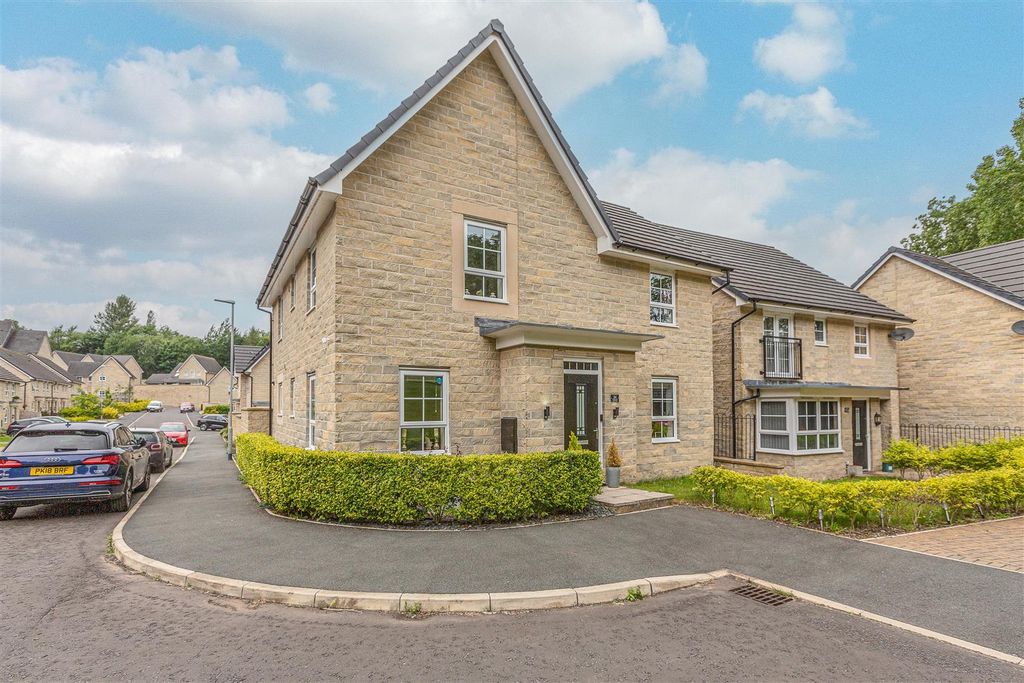 Property photo 1 of 24