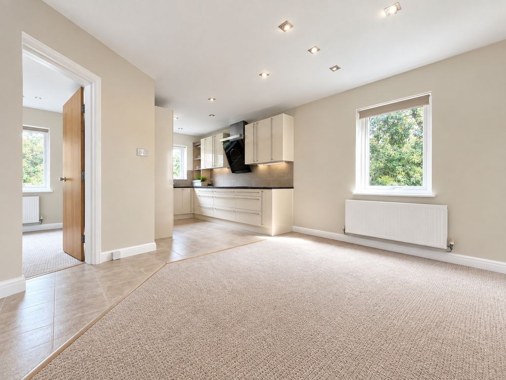 Property photo 2 of 12 Picture No. 65