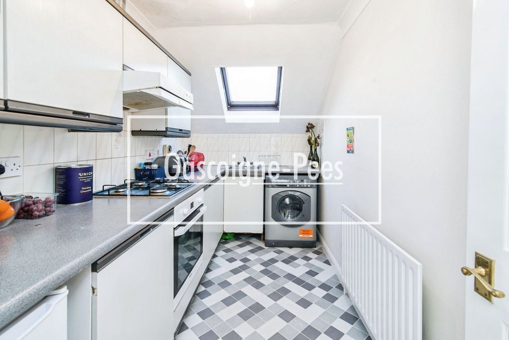 Property photo 2 of 8