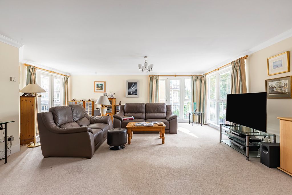 Property photo 2 of 14 Reception Room