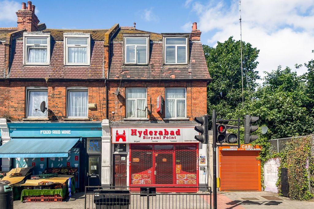 Property photo 3 of 5 56A Lampton Road, Hounslow Tw3 1Jq