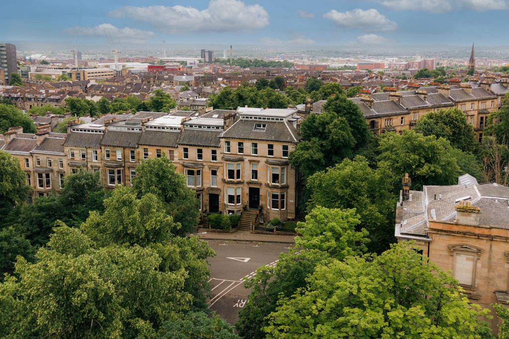 Additional image 29 of 2 bed flat for sale34 Huntly Gardens, Dowanhill G12