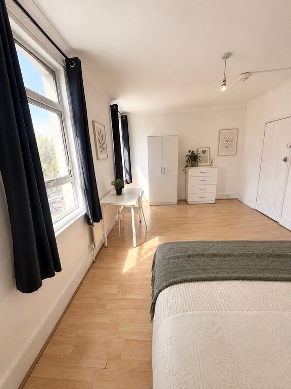 Property photo 2 of 3