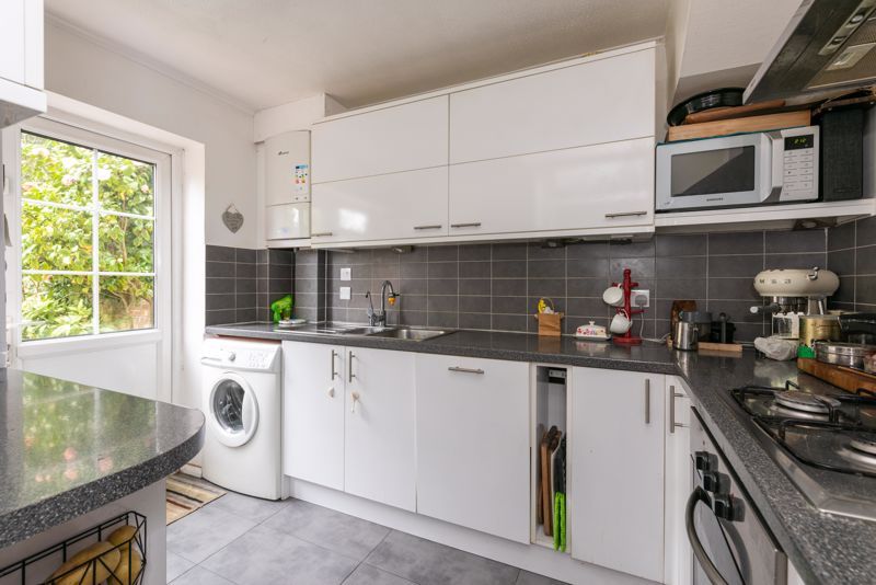 Property photo 2 of 11 Photo 8