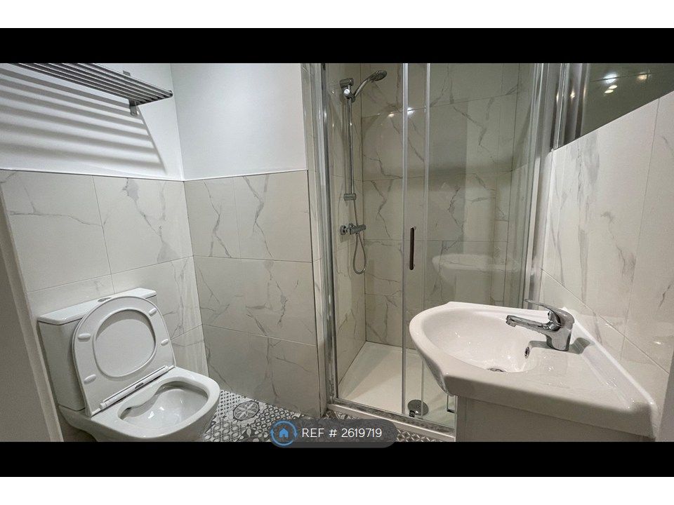 Property photo 3 of 5 Studio Bathroom