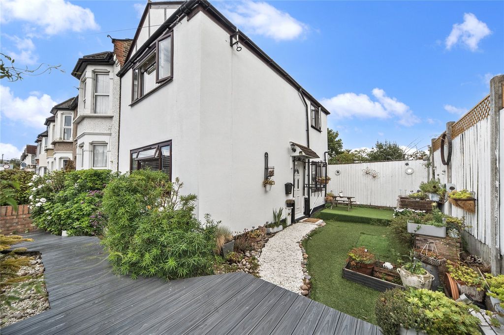 Property photo 1 of 11 Picture No. 02