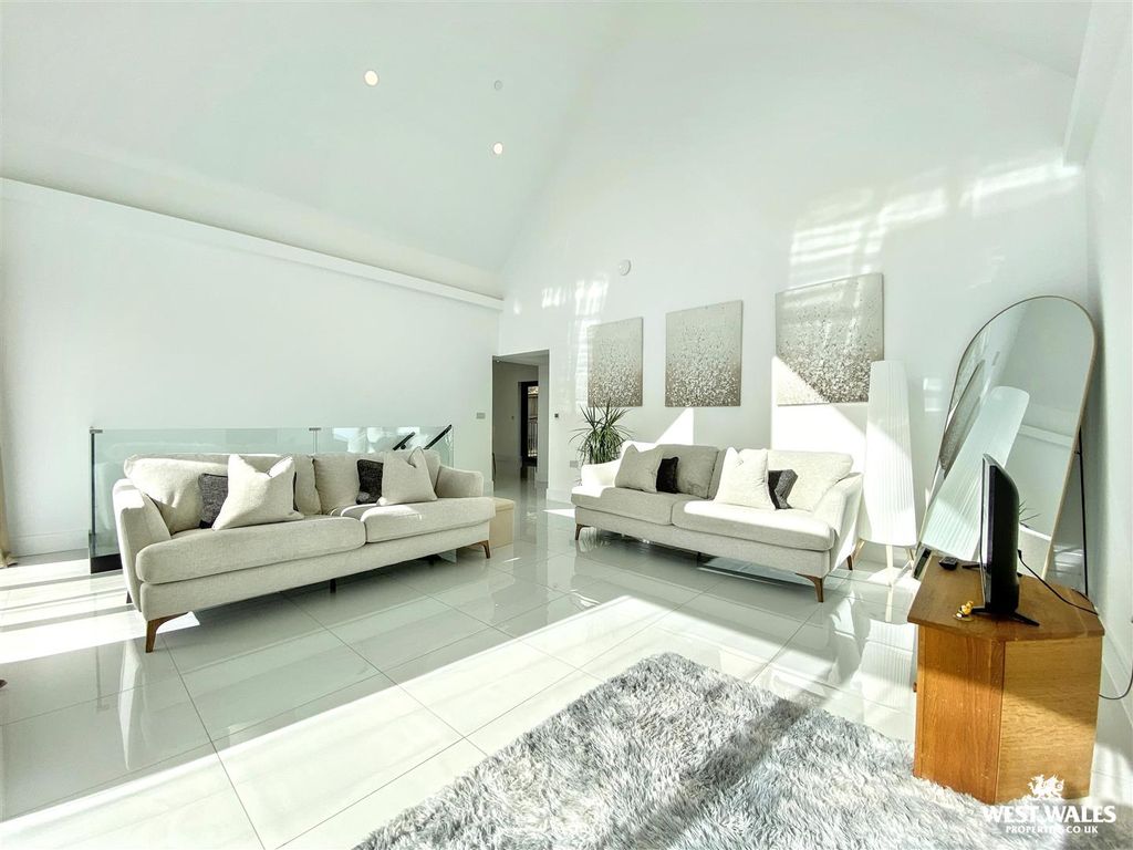 Property photo 3 of 30 Img_9145.Jpg