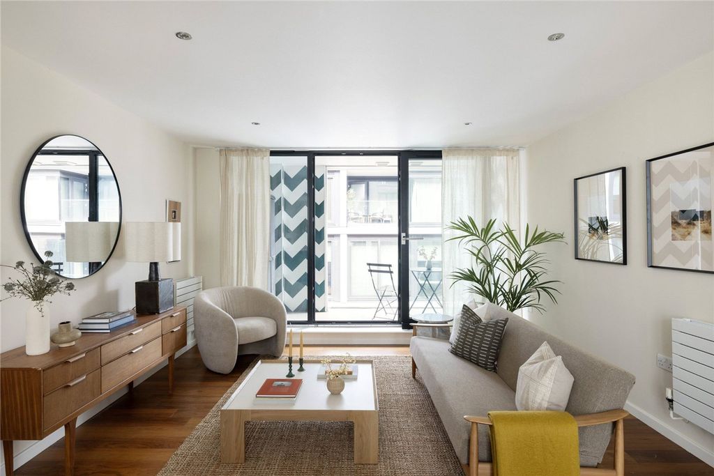 Property photo 1 of 11 Westland Place, N1