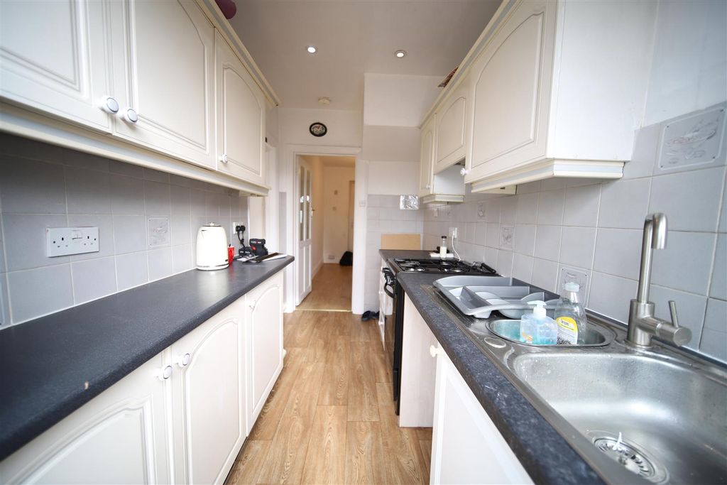 Property photo 3 of 13 Img_2012.Jpg