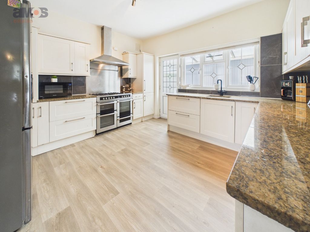 Property photo 2 of 27 5218464