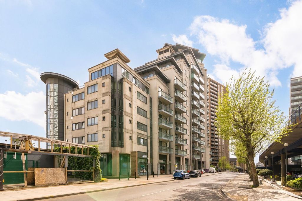 Property photo 1 of 5