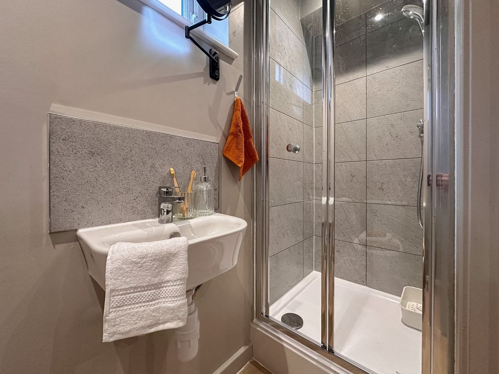 Property photo 3 of 25 5022095