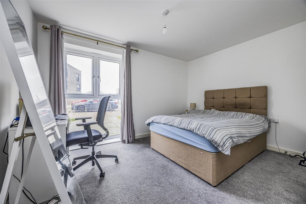 Property photo 3 of 12 Flat 1 Stourbridge House, Governors Walk, Portsmou