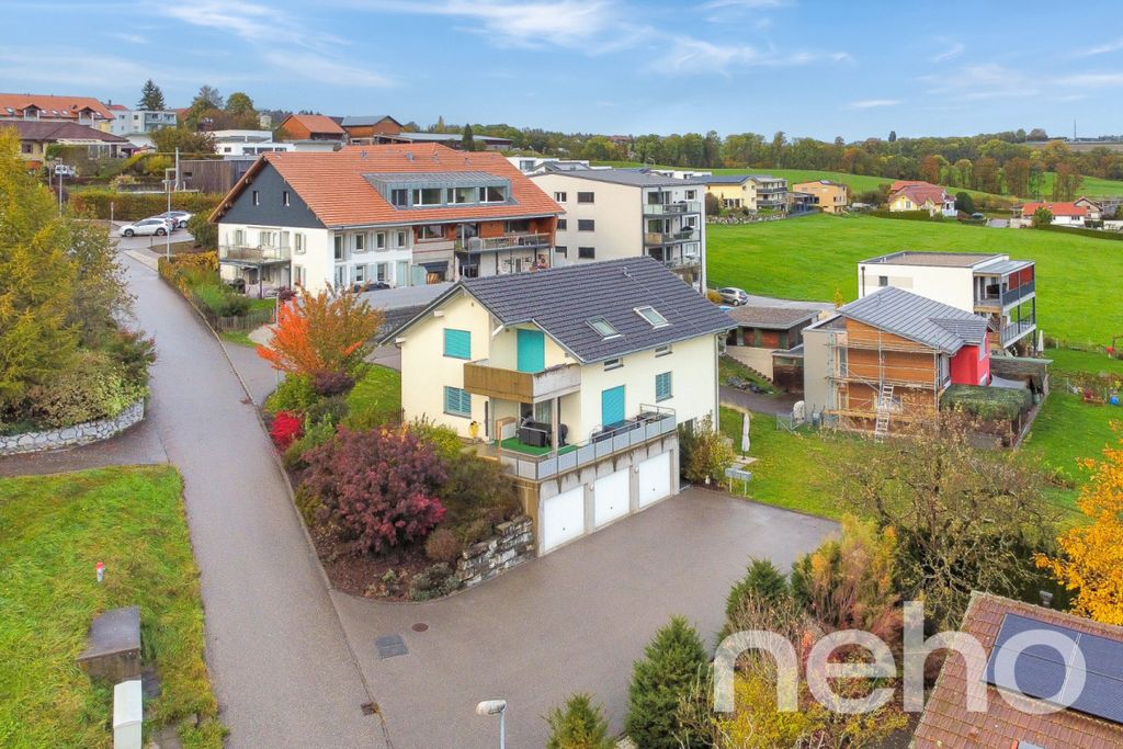 Property photo 3 of 13