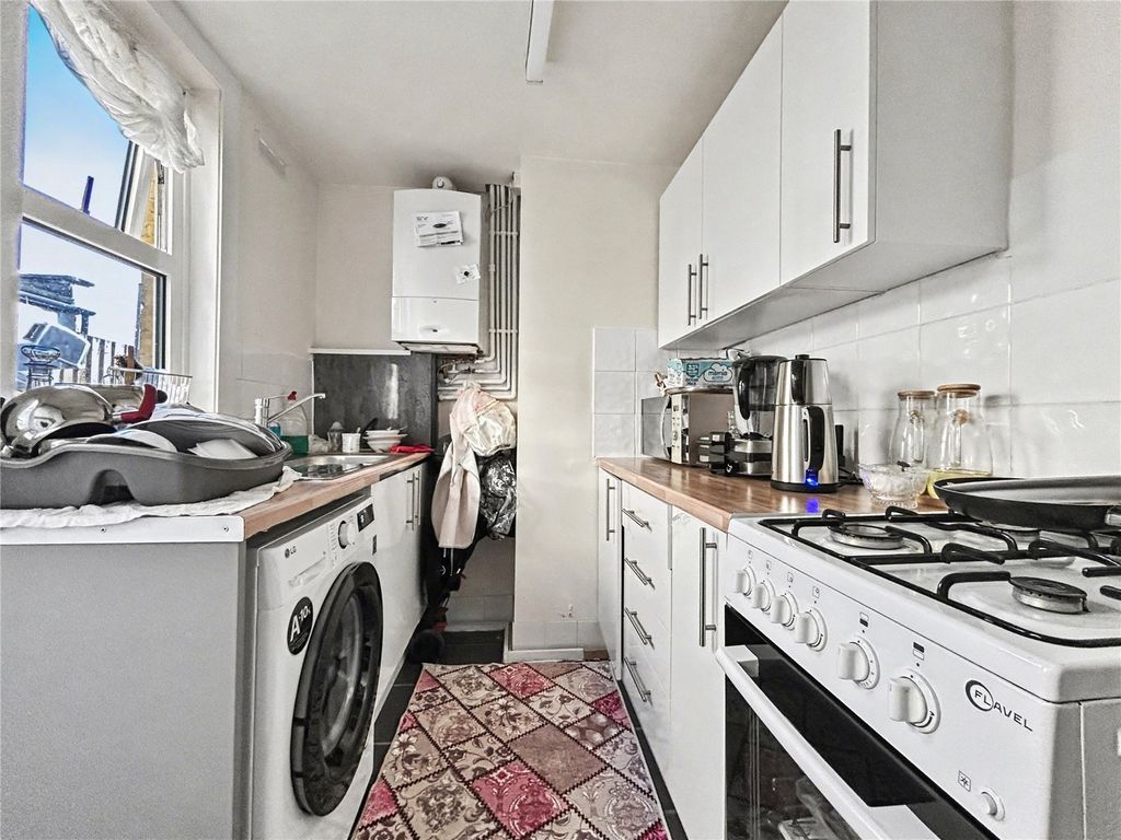 Property photo 2 of 12 Picture No. 22