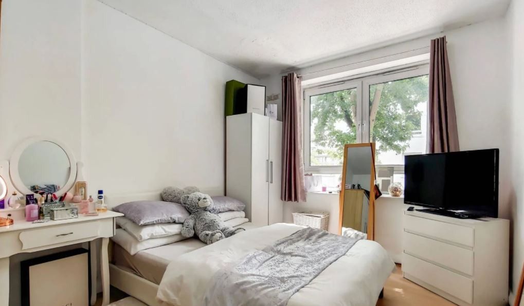 Property photo 1 of 11